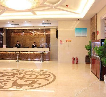 Ji Xiang Hotel Иу Екстериор снимка
