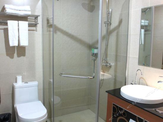 Ji Xiang Hotel Иу Екстериор снимка