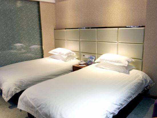 Ji Xiang Hotel Иу Екстериор снимка