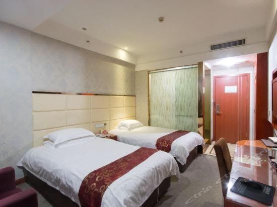 Ji Xiang Hotel Иу Екстериор снимка