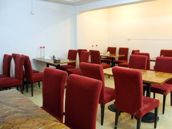 Ji Xiang Hotel Иу Екстериор снимка